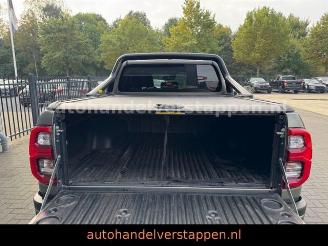 Toyota Hilux 2.8 D.Cab Invincible 4x4 Roll B. JBL picture 17
