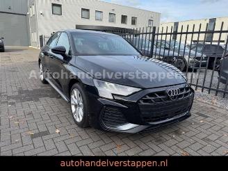 Voiture accidenté Audi A3 Sportback 85 kW TFSI S line Facelift 2025/8