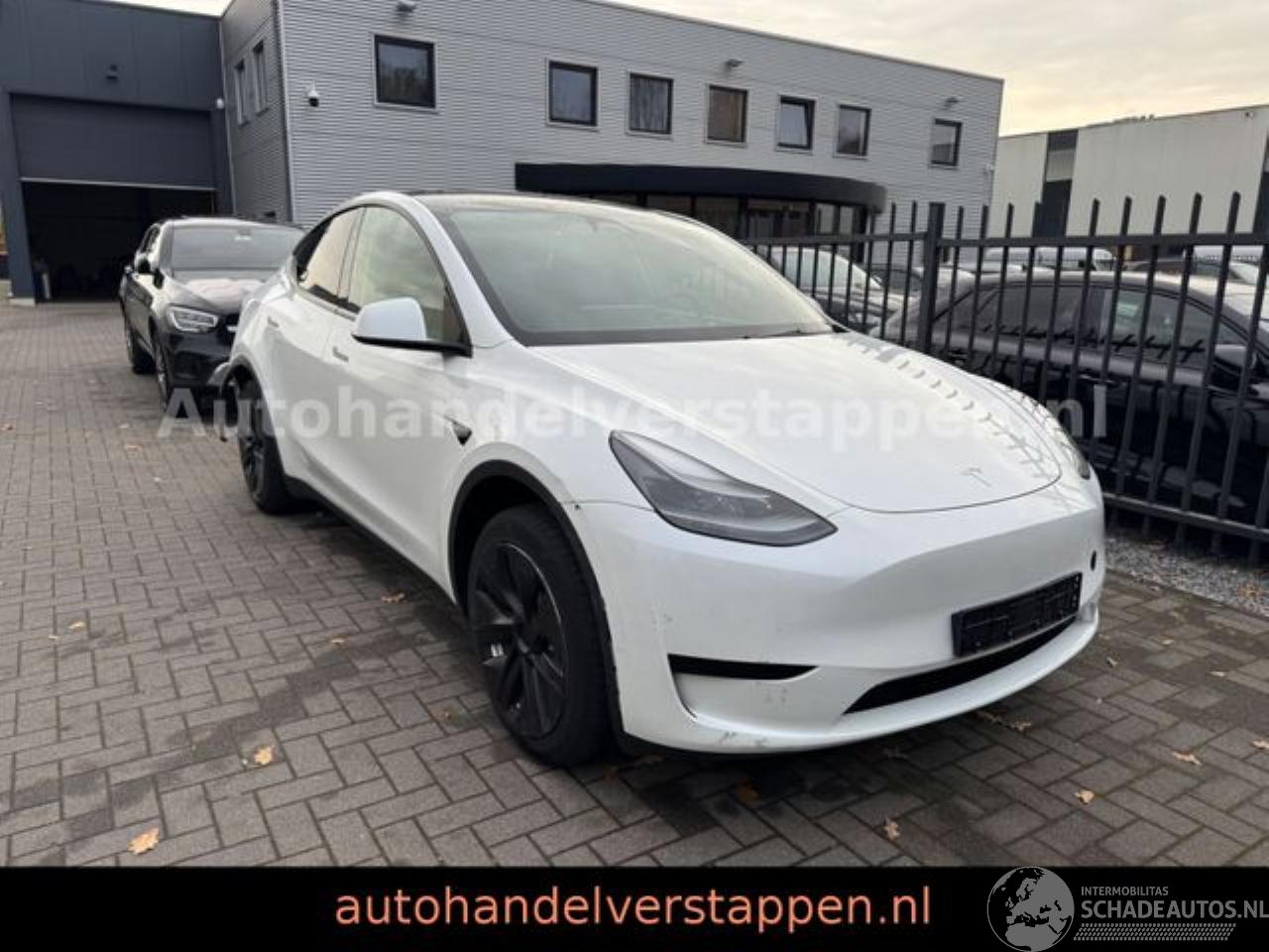 Tesla Model Y RWD 255KW Pano Leder FULL LED