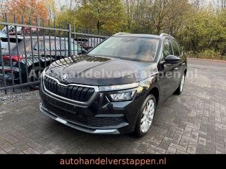 krockskadad bil auto Skoda Kamiq Ambition 1.0TSI Clever 81KW 2022/12