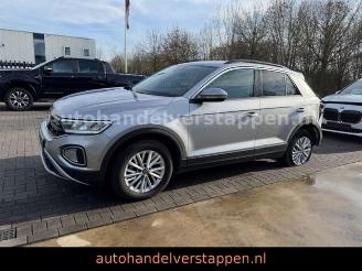 Volkswagen T-Roc Life 1.5TSI 110KW Facelift picture 3