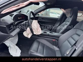 Porsche Taycan Sport Turismo Matrix Sport-Chrono-Paket picture 24