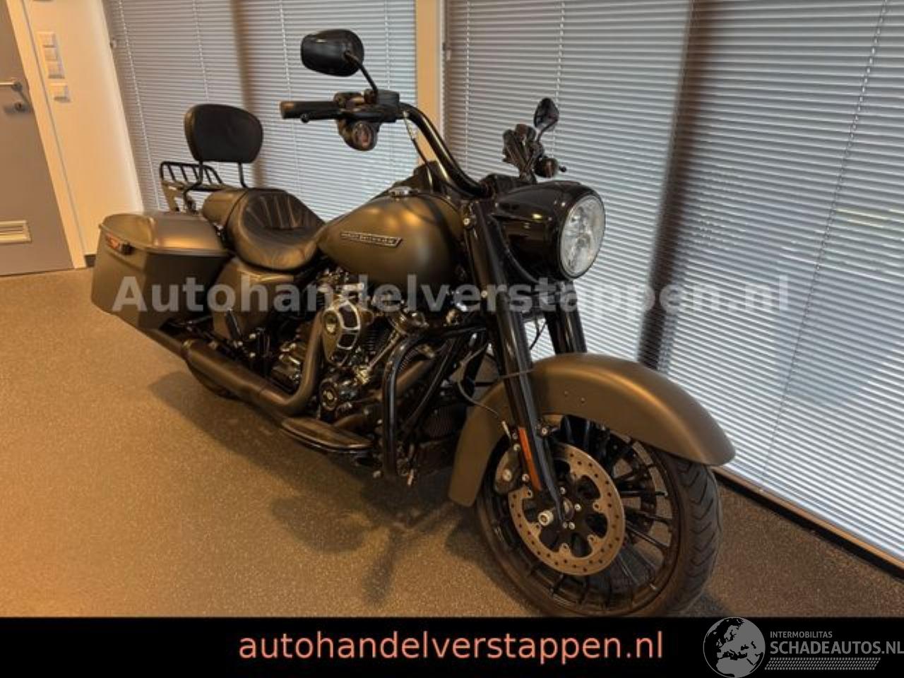 Harley-Davidson Road King Special - Krugger