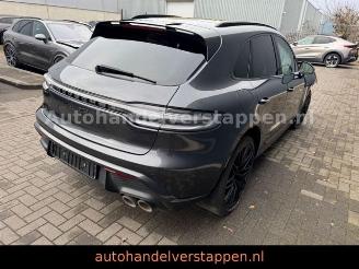 Porsche Macan GTS 2.9L 324KW SPORT CHRONO picture 3