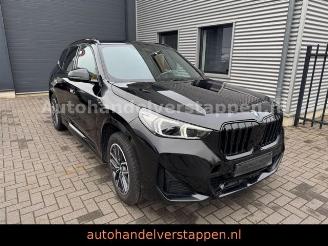 Schadeauto BMW X1 18i sDrive M Sport Automatik Leder LED 2023/11