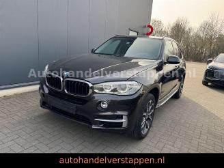 Voiture accidenté BMW X5 xDrive 30d 190KW Sport Pano Leder CAM 2015/4