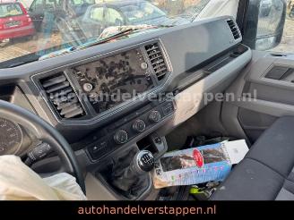 Volkswagen Crafter Kasten 35 Trendline mittellang Hoch picture 15