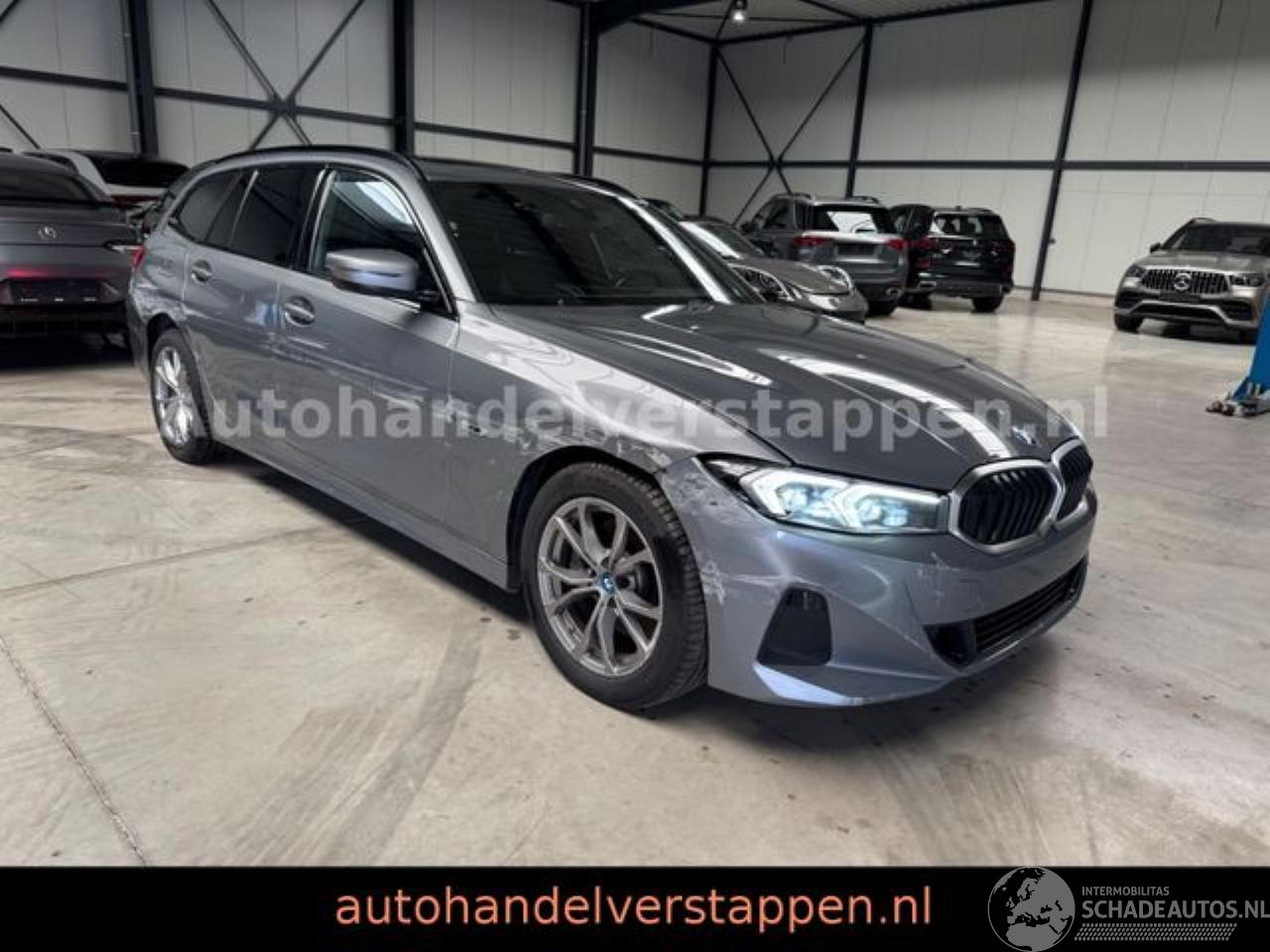 BMW 3-serie 20e Touring Plug in Panorama Leder LED