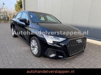 skadebil auto Audi A3 Sportback 40 TFSIe Advanced 2023/9