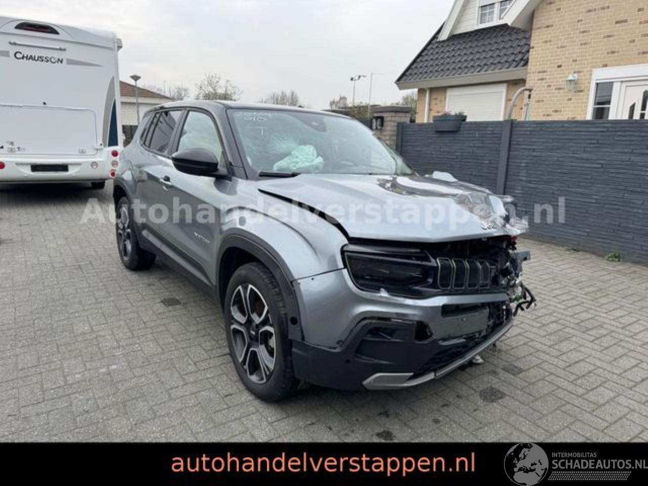 Jeep Avenger Summit Electric 115KW 54KWH 2025