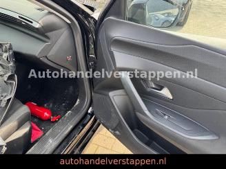 Peugeot 308 SW III BlueHDi 130 S&S EAT8 Active Pack 96kW picture 13