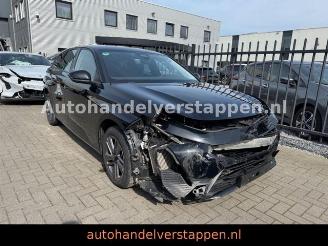 Peugeot 308 SW III BlueHDi 130 S&S EAT8 Active Pack 96kW picture 2