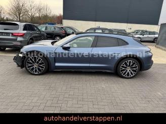 Porsche Taycan Cross Turismo 4 93KWH Panorama picture 13