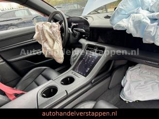 Porsche Taycan Cross Turismo 4 93KWH Panorama picture 17