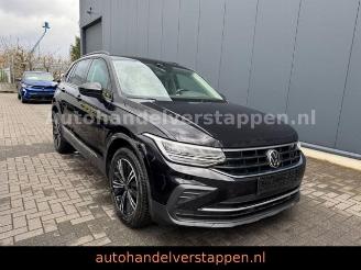 skadebil auto Volkswagen Tiguan III Life 2.0TDI DSG Panorama LED 2022/9