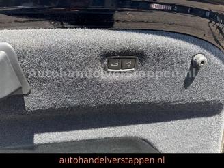 Porsche Taycan Sport Chrono Bose ACC GlasDach 93KWH picture 36