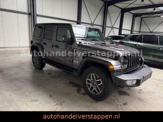 Jeep Wrangler Unlimited Plug-In Hybrid Sahara picture 2