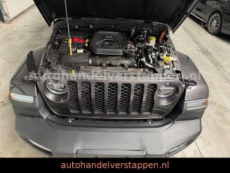 Jeep Wrangler Unlimited Plug-In Hybrid Sahara picture 12