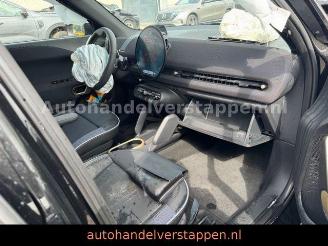Mini Aceman SE 49.2KWH 218PS PANO HARMAN picture 14