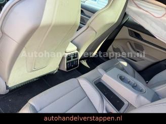 Porsche Taycan Sport Chrono Bose ACC GlasDach 93KWH picture 25