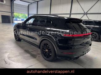 Porsche Cayenne E-Hybrid 346KW Matrix Bose Sport chrono picture 5
