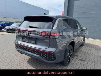 krockskadad bil auto Volkswagen Tayron 1.5 eTSI 110KW DSG R-Line Sport 2025/6