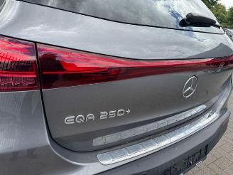 Mercedes EQA 250+ AMG Sport Pano AHK Burm Memory VOLLL picture 21