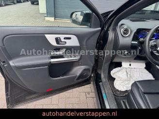Mercedes EQA 350 4Matic AMG Line 215KW picture 33