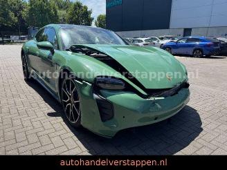 uszkodzony samochody osobowe Porsche Taycan Sport Turismo Pano Bose leder Special Col 2022/12