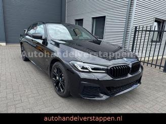 krockskadad bil auto BMW 5-serie e M Sport 215KW LED Harman SHT 2021/10