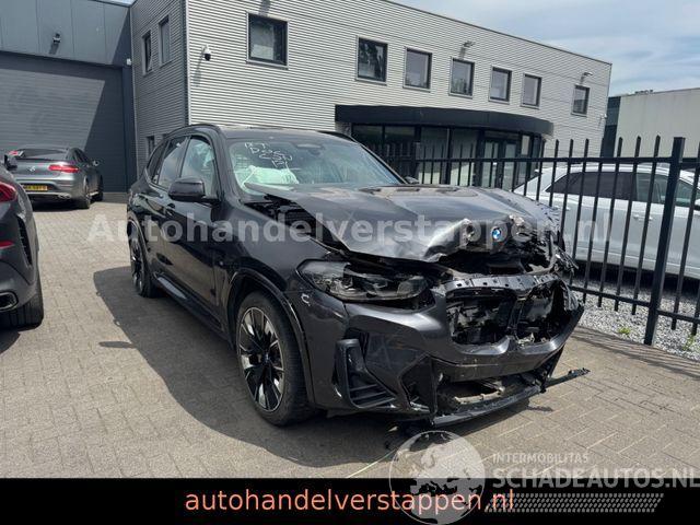 BMW iX3 M Sportpaket Pano harman Leder Navi