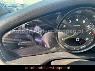 Porsche Panamera Sport Turismo 4 E-Hybrid Platinum Editi picture 20