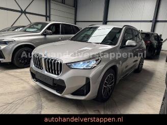 krockskadad bil auto BMW X1 sDrive 18i M Sport Navi LED Leder 2025/12