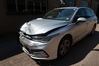 Volkswagen Golf Variant 1.0 eTSI Life picture 1
