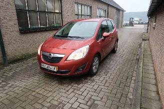 skadebil auto Opel Meriva 1.4 Turbo Berlin 2014/3