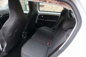 Volkswagen Up! 1.0 picture 18