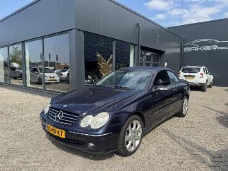 krockskadad bil auto Mercedes CLK Mercedes CLK-klasse Cabrio 240 Avantgarde 2004/3