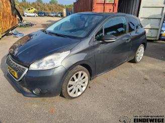 Peugeot 208 208 I (CA/CC/CK/CL), Hatchback, 2012 / 2019 1.0 Vti 12V PureTech picture 1