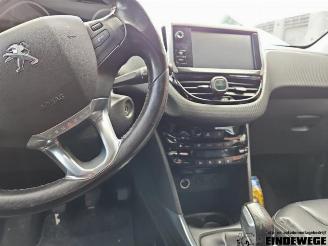 Peugeot 2008 2008 (CU), MPV, 2013 / 2019 1.2 Vti 12V PureTech 82 picture 16