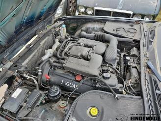 Jaguar XJR XJR, Sedan, 1994 / 2003 4.0 V8 32V Supercharged picture 10