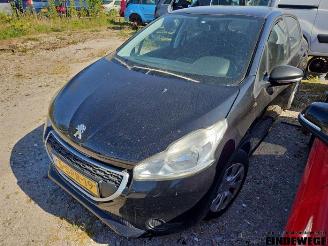 Peugeot 208 208 I (CA/CC/CK/CL), Hatchback, 2012 / 2019 1.0 Vti 12V PureTech picture 2