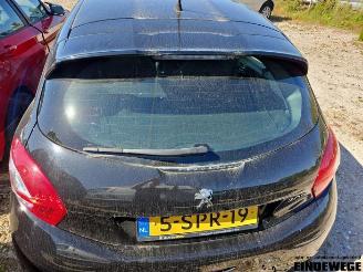 Peugeot 208 208 I (CA/CC/CK/CL), Hatchback, 2012 / 2019 1.0 Vti 12V PureTech picture 14