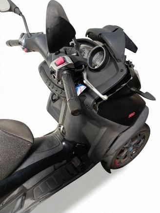 Piaggio  MP3 picture 14