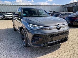 uszkodzony samochody osobowe Volkswagen Tiguan 2.0 TDI DSG 4Motion R-Line *KAM - NAVI * 2024/7