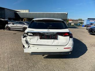 Mercedes E-klasse 300 T Avantgard * KAM - AHK - NAV * picture 12