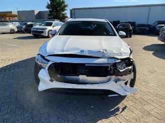 Mercedes E-klasse 300 T Avantgard * KAM - AHK - NAV * picture 7