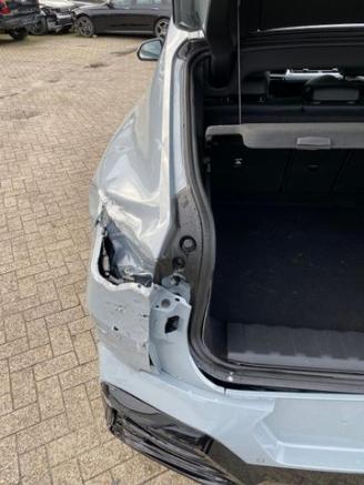 BMW iX2 eDrive20 M Sport *PANO - AHK - KAM - NAVI* picture 17