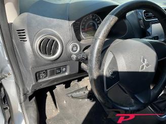 Mitsubishi Space-star Space Star (A0), Hatchback, 2012 1.0 12V picture 11