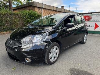 Vaurioauto  passenger cars Nissan Note  2014/9