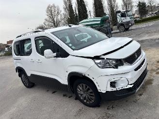 Peugeot Rifter 5 SEATS picture 1